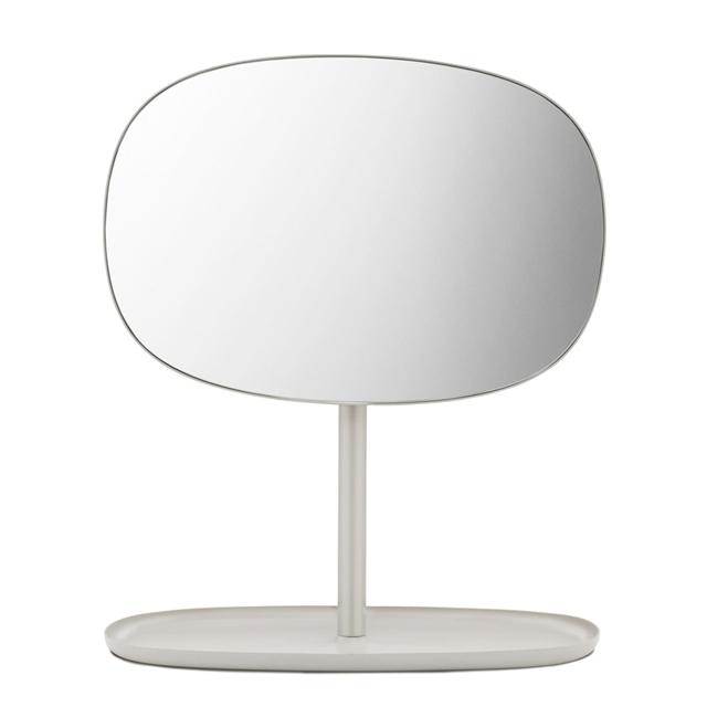 Normann Copenhagen Flip Spejl i Sand - Elegant Design