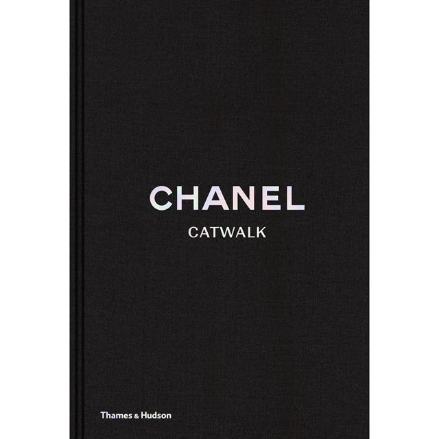Chanel Catwalk: En Rejse Gennem Modehistorien