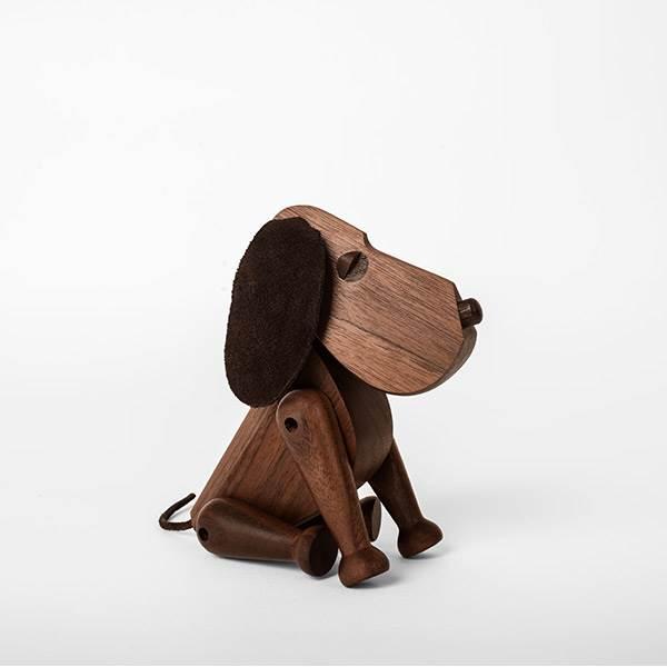 Architectmade Bobby Hund i Valnød - Unik Designperle