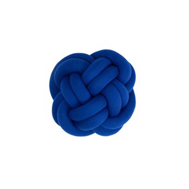 Design House Stockholm Knot Pude i Blå - Unik Skulpturel Form