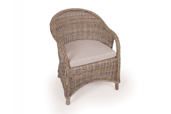 Kori Rattan Spisestol med Hynde - Håndlavet Elegance